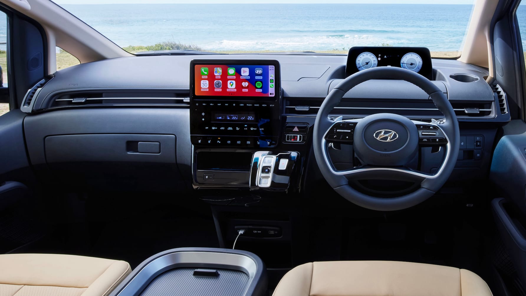 Hyundai Staria Interior Layout & Technology Top Gear
